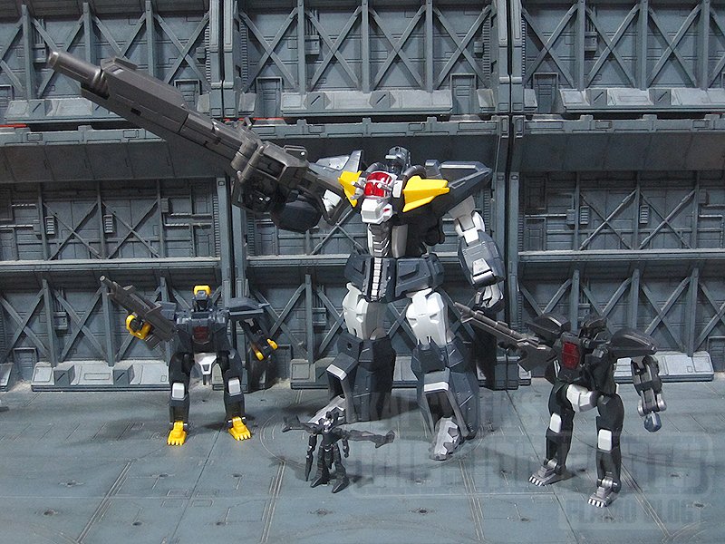 CCydek's tweet photo. It's about time I built one of my beloved Super Robot kits - DANCOUGAR! This Super Mini Pla kit is pretty cool, though it's got a lot of part-swapping to get all Beast Machines into their various modes, the end result is a solid, badass kit!
#Dancouga #Superminipla #Bandai https://t.co/3fGsG7hAgf