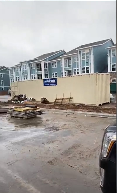 MobileMini's tweet photo. Mobile Mini keeping the new construction of the 500 East apartments safe and secure in Florida! https://t.co/h8IDlFw8Dg #mmstrong #mobilemini #storage #solution #mmspotted https://t.co/JZxDG9jCHU