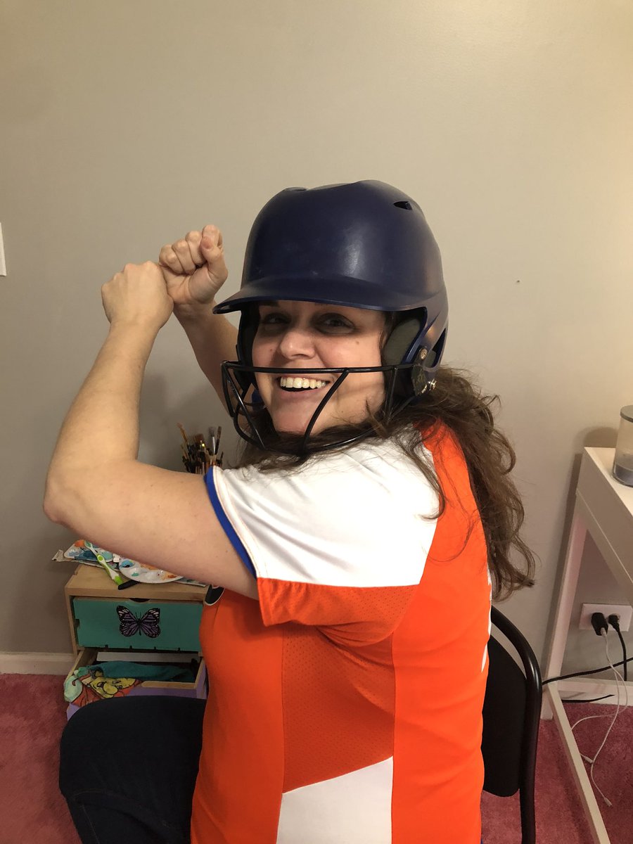 DAsiagurney's tweet photo. Spring Break School Spirit Week- my costume is a softball player https://t.co/u7LrLwzFPC