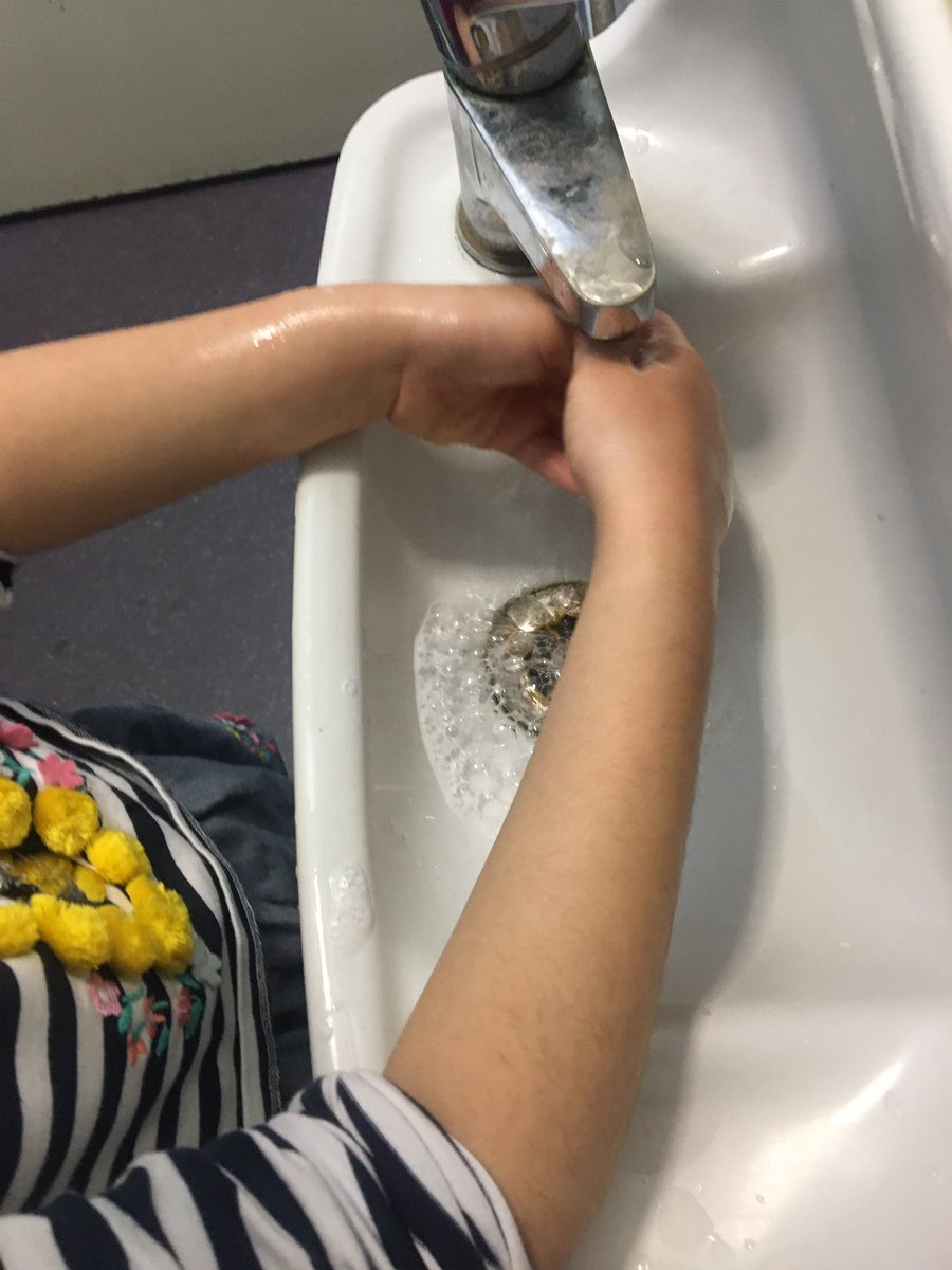 Ali Webster tweet media