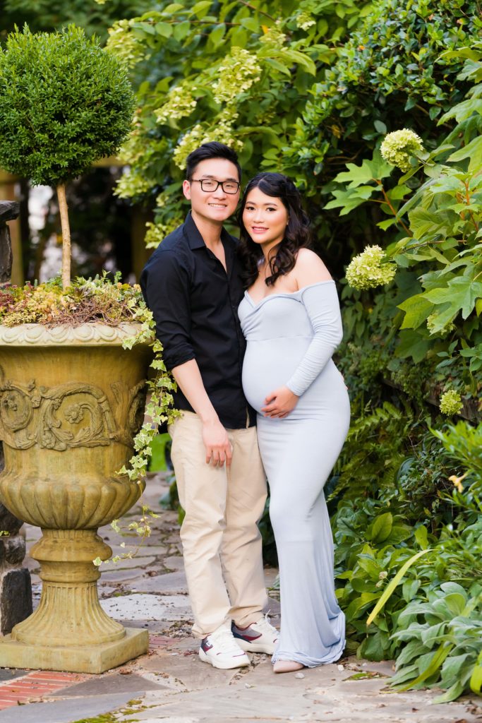 jamesandmichee's tweet photo. Our latest portraits are up! Incredible Garden Location for Maternity Portraits in ... - https://t.co/iVGCRu2mLj https://t.co/rtQQq4UF90