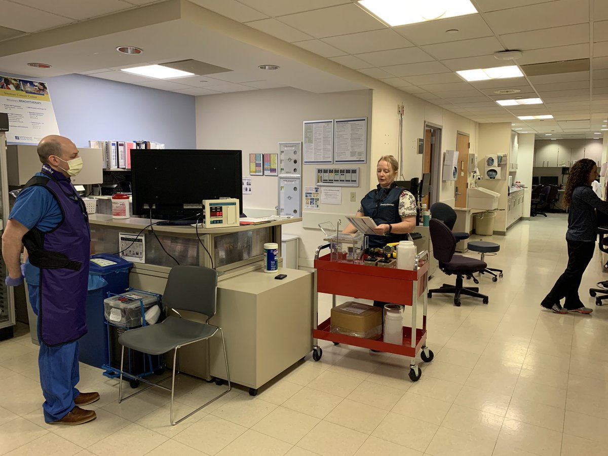 JZoberi's tweet image. The RO frontline:  Therapists, Physics, Physicians #workfromwork #brachy #microspheres @ImranZoberi⁩ ⁦@WashURadOnc ⁩