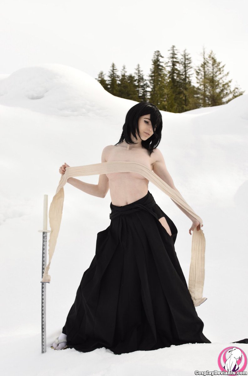 Cosplay Deviants tweet media