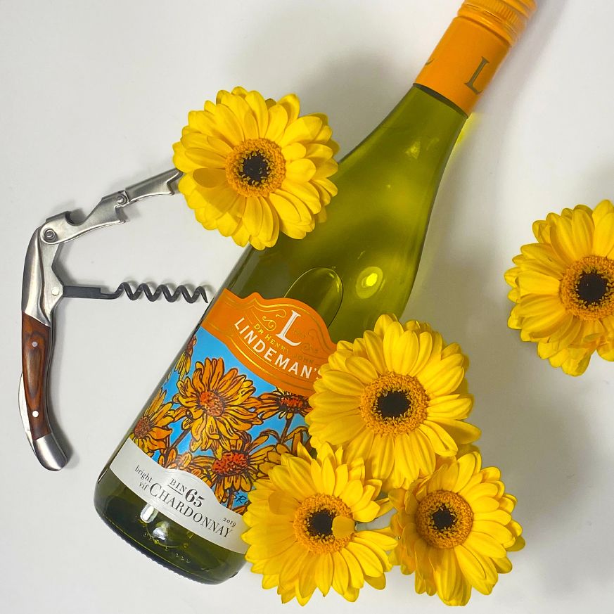 A great deal to brighten your day! 
🌻🌻🌻
Lindeman's Bin 65 Chardonnay
$8.99, 750ml + gst &amp; dep.⠀⠀
Earn 16 Market Rewards Bonus Points.⠀⠀
Effective now through April 8, 2020.⠀
See our current flyer online: buff.ly/2KJUIFL⠀

#yycdrinks #yyc #yycliving #yycnow