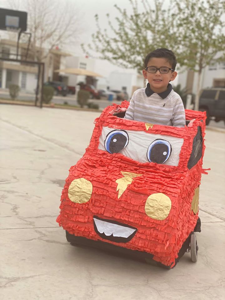 YeseniaVillagr5's tweet photo. Some of our AMAZING ZEBRAS helping @ysletaprek celebrate our transportation parade!
https://t.co/wCGJieh72Q
#Ypktransportationweek #transportationparade #ypkathome https://t.co/V5aMgx8P02