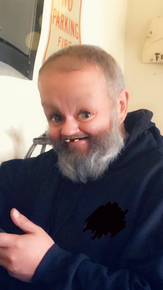 verykariberry's tweet photo. @tomsegura your “R-worded” twin #rword #coronagothim https://t.co/XFvvq5L73v