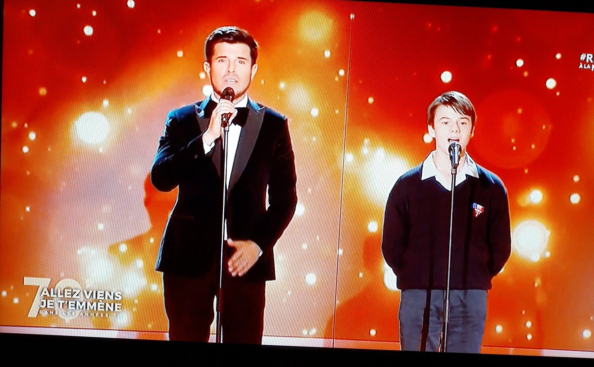 dumas_evelyne's tweet photo. #AVJT Magnifique votre duo @vincentniclo avec le petit Jessy #ConcertoPourUneVoix
Subtil mélange de votre puissante voix et de celle angélique de petit Jessy Bravo à vous deux 👏🏻 https://t.co/FA5IiJA4OG