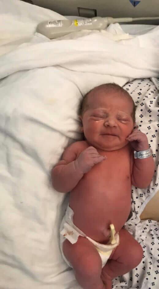 PaperRingsTS13's tweet photo. My best friend had her baby. (8 inches 3 ounces 17 1/2 inches). Welcome to the world Timothy Ray. I’m so in love 💙💙💙💙💙💙💙👶👶👶👶 #BabyBoy #WelcomeToTheWorld #TimothyRay #InLove #cutenessoverload https://t.co/dnFy9KNpk9