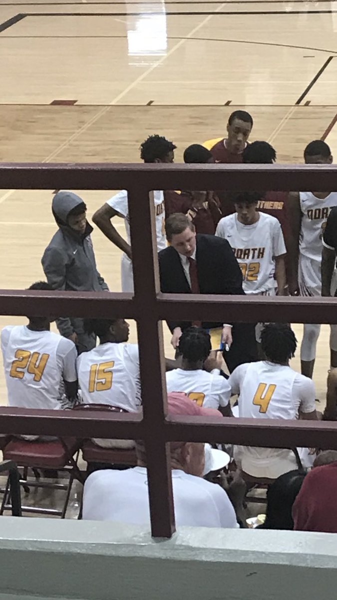 CoachEibel's tweet photo. Challenge accepted! 

New challenge alert! Once you are nominated you have 24 hours to respond or you donate $20 to a local charity.
You then nominate 4 coaches. You have to post a picture of you coaching.@coachj2023 @coach_Jeezy @_CoachJD @lawtonking33 https://t.co/K1KzYT1Mzk