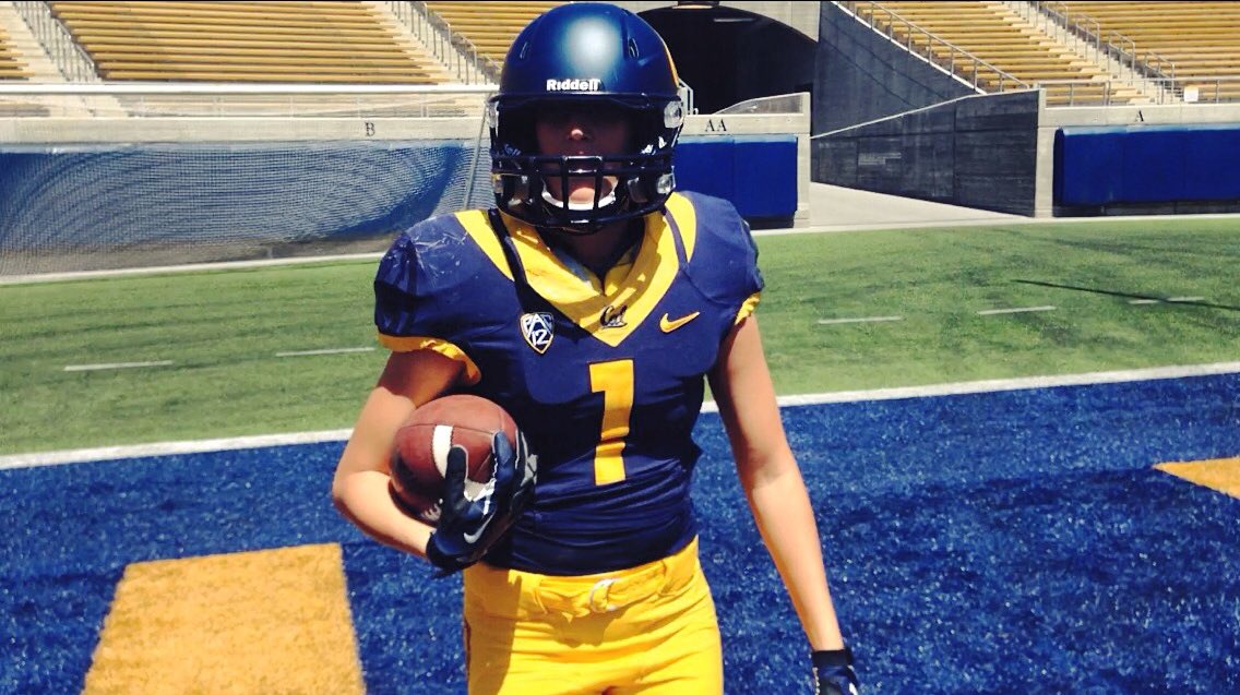 If you are a football person please join the challenge of posting a football photo. Just one picture, no description. Please copy the text in your status, post a picture, and look at some great memories/pictures.