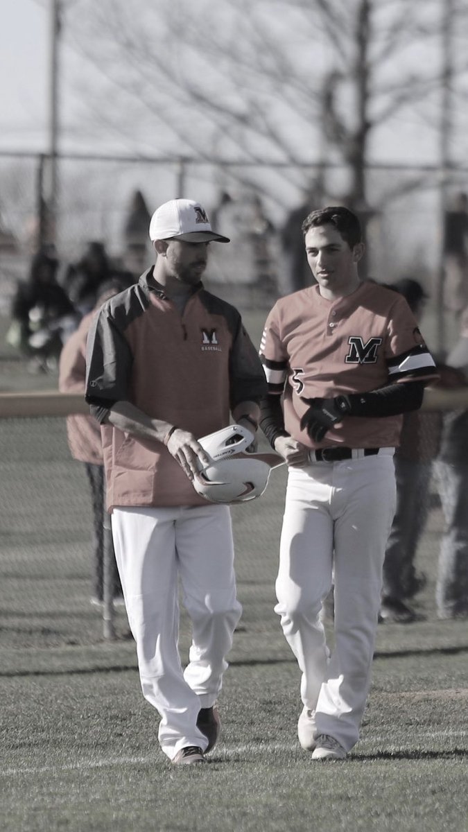NateHunt4's tweet photo. Challenge accepted @HEATHHSFOOTBALL 

New challenge alert! Once you are nominated you have 24 hours to respond or you donate $20 to local charity. You then nominate 4 coaches. You have to post a picture of you coaching. 

I nominate @MV_BoysHoops @WrestlingMTV @CoachKerrMV https://t.co/7uaF8rIFqs
