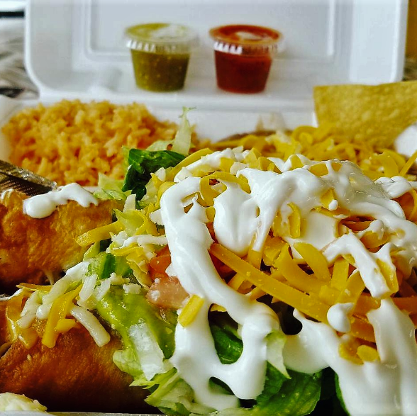 PetersElLocoWC's tweet photo. Give yourself a little #FridayFun, lunch or dinner at El Loco! Which will it be?
#PetersElLoco #WestCovinaCA #WestCovina #WestCovinaEats #CAEats #CaliLife #California #CaliforniaFood #CaliFood #MexicanCuisine #Mexicano #MexicanFood #Foodie #Delicious #Eeeeats https://t.co/yZ7e3PcgFX
