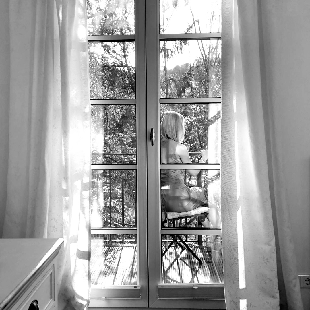 LettrezU's tweet photo. Always turn a negative situation into a positive situation. - Michael Jordan

#writeletters #writelettersnotemails #letters #lettersfromhome #LettersOfLove #stayinghome #staypositive #michaeljordan https://t.co/SydDxIBOO8