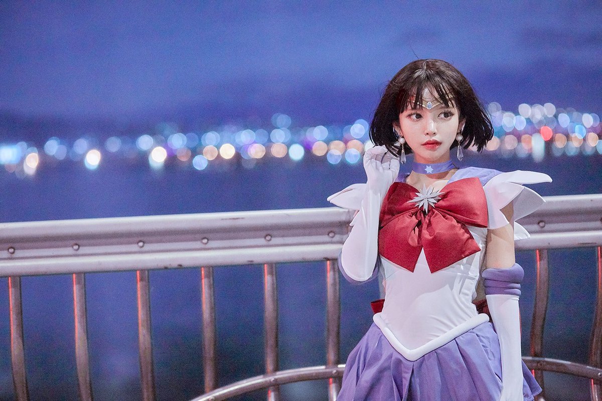 new_rusi's tweet photo. このコスプレイヤーさん？めちゃんこ美し…2次元を超越しておる… https://t.co/88wf8emiiL