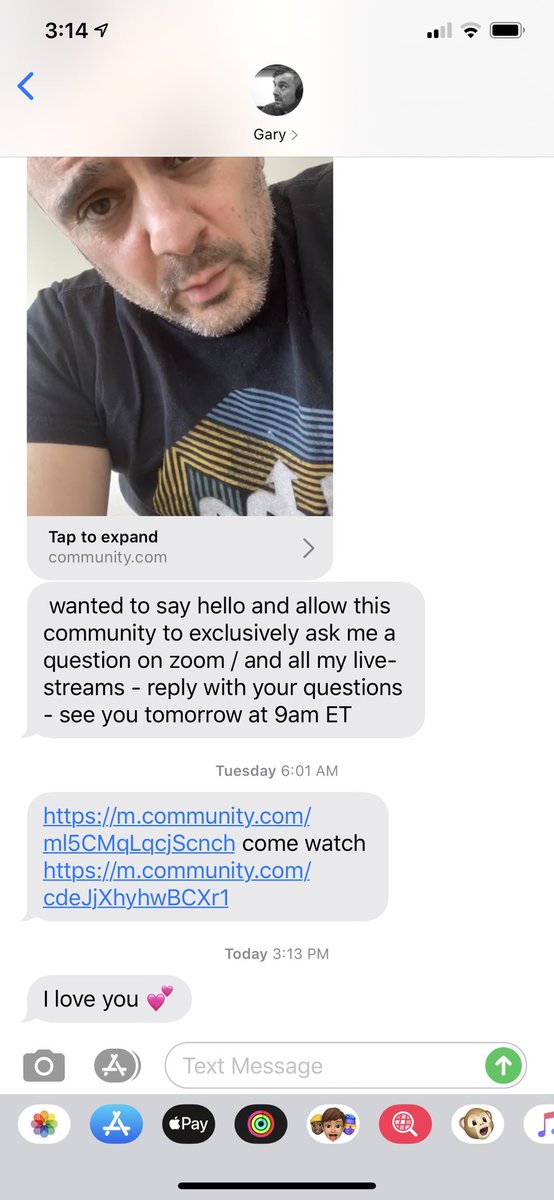 jd_greening's tweet photo. @garyvee just made things super awkward with my gf.... 
😂 Much love to you Gary and the team @VaynerMedia @TeamGaryVee https://t.co/7lSnUxGZWu
