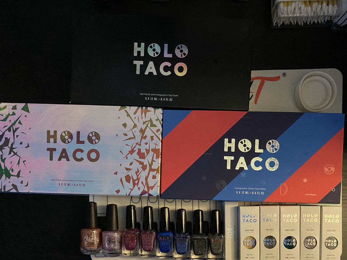 _Celeste015's tweet photo. Officially own every @nailogical collab polishes and @holotaco polishes @StarrilyInc @FUNLACQUER
#ZylerTheCat #MenchieTheCat #HoloQueen #HowDeepIsYourHolo #BlackHoloWitch #HoloTaco https://t.co/IPlc7LAIx0