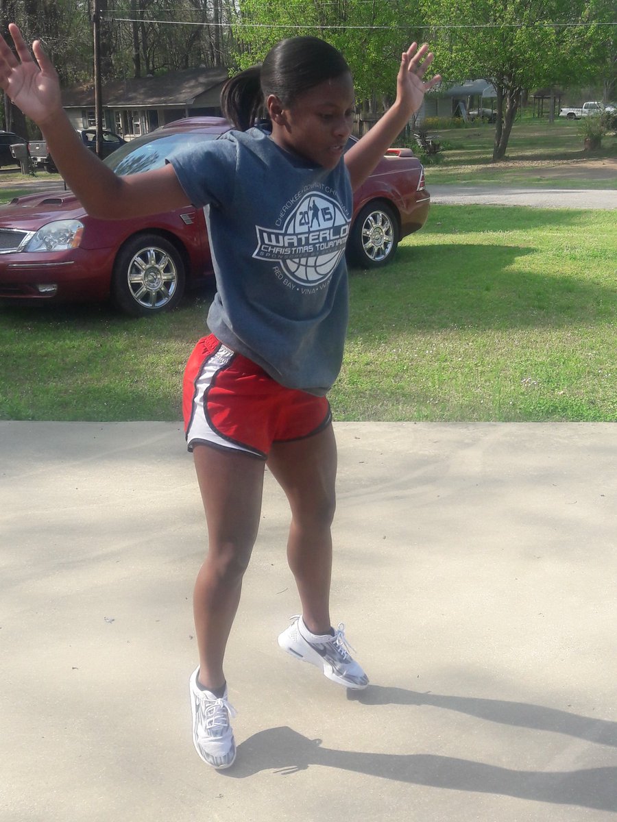 fallonhaley10's tweet photo. "Failure will never overtake me if my determination to succeed is strong enough" - Candace Parker https://t.co/M9zxHmGBv0