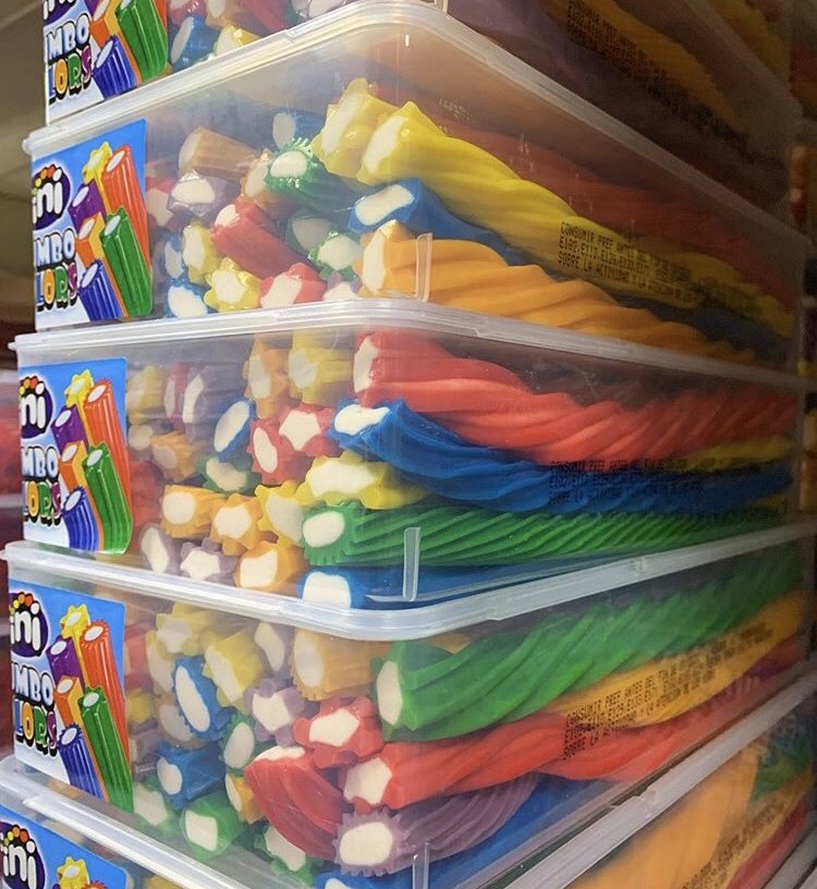 ¡Seguimos regalando #ChuchesParaTodos! 🎉
Ponemos en juego un cajón de regaliz al día.
👉🏼 Síguenos.
👉🏼 Haz RT.
{Si eres celiaco, te mandamos la gama #ZeroGluten.
Los cajones se mandan aleatoriamente, no tienen por qué coincidir con los de la foto}
¡Mañana diremos el ganador/a!