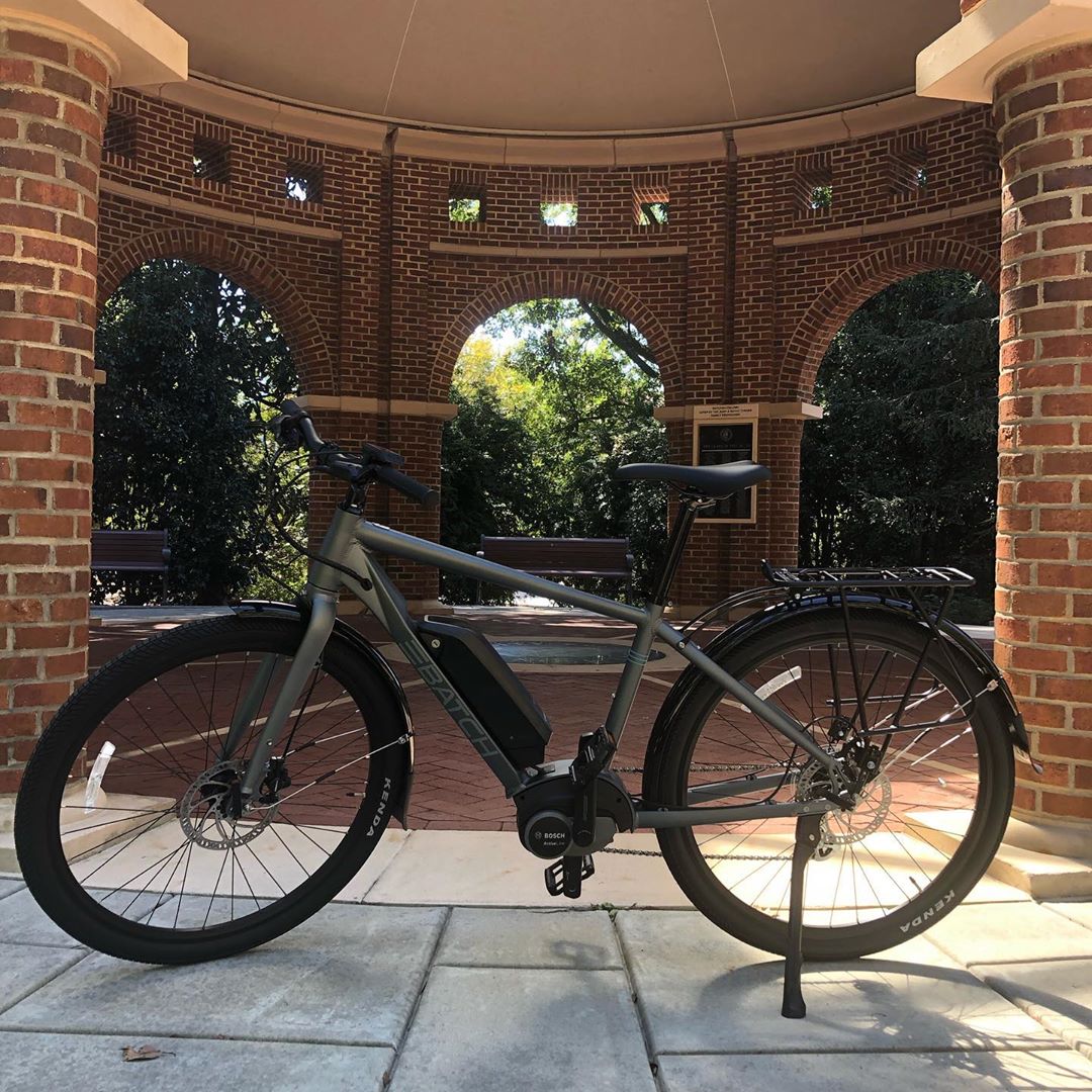 BatchBicycles's tweet image. Did you know that this bike is powered by YOU pedaling? The pedal-assist power assists when you ride, making you able to go farther &amp;amp; faster. You may not be familiar with e-bikes, but trust us, they’re so fun to ride! #BatchLife #BatchBicycles