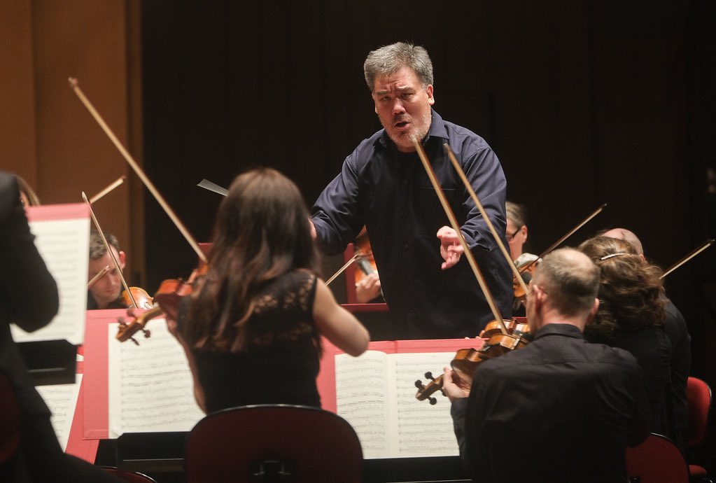 Relive tonight’s concert w/ <a href="/GilbertConducts/">Alan Gilbert</a> &amp; Swedish Radio Symphony Orchestra <a href="/sverigesradioP2/">Sveriges Radio P2</a> &amp; <a href="/Berwaldhallen/">Berwaldhallen</a> Play berwaldhallen.se/play/brahms-br… 

Photo: Arne Hyckenberg.