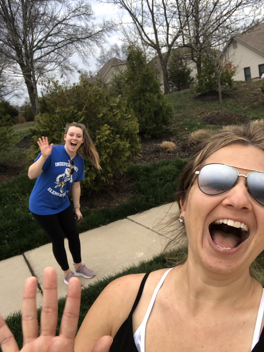 Ran into another @PondElem Panther while enjoying the warm weather! <a href="/Miss_Conrath/">Miss Conrath</a> !