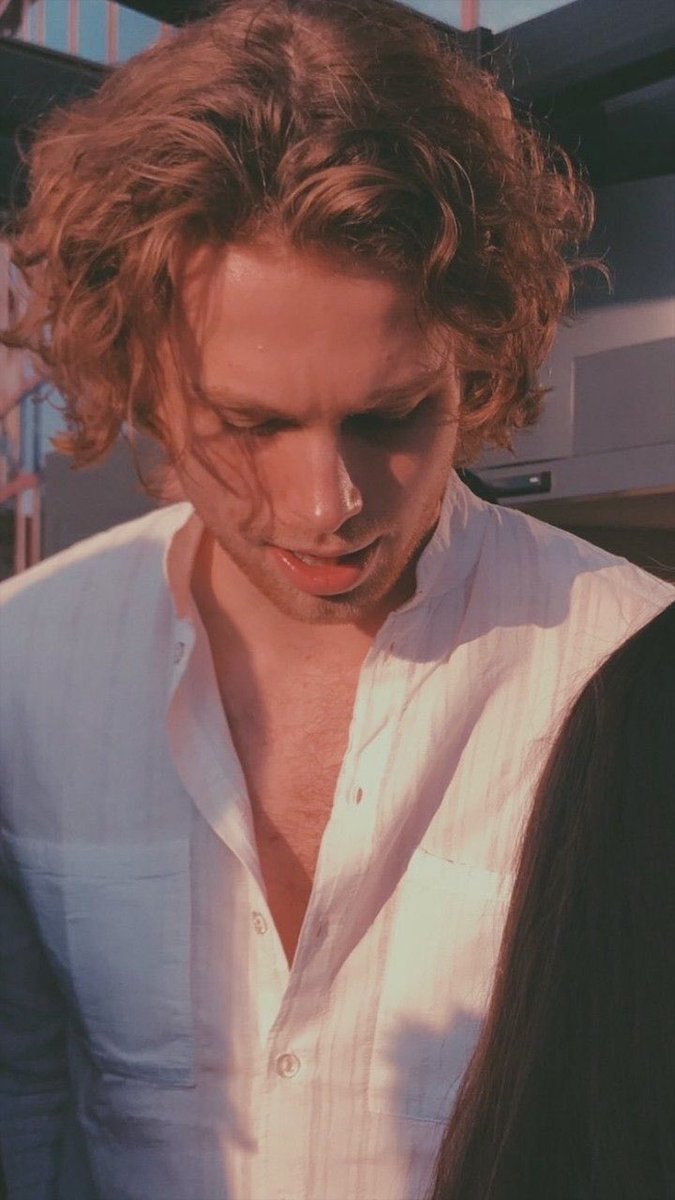 haiIeescomet's tweet photo. 𝙮𝙤𝙪’𝙧𝙚 𝙩𝙝𝙚 𝙤𝙣𝙡𝙮 𝙩𝙝𝙞𝙣𝙜
𝙩𝙝𝙖𝙩 𝙞 𝙩𝙝𝙞𝙣𝙠 𝙞 𝙜𝙤𝙩 𝙧𝙞𝙜𝙝𝙩
#CALMVISUALS #CALMOUTNOW https://t.co/0b6IcAqj1g