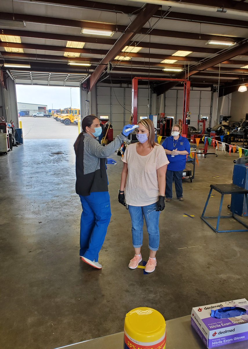 Dr_RNivens's tweet image. .... And had to get your temperature checked &amp;amp; help fill breakfast boxes. Thanks for your service to our BRAVES!!! #BestBoardEver