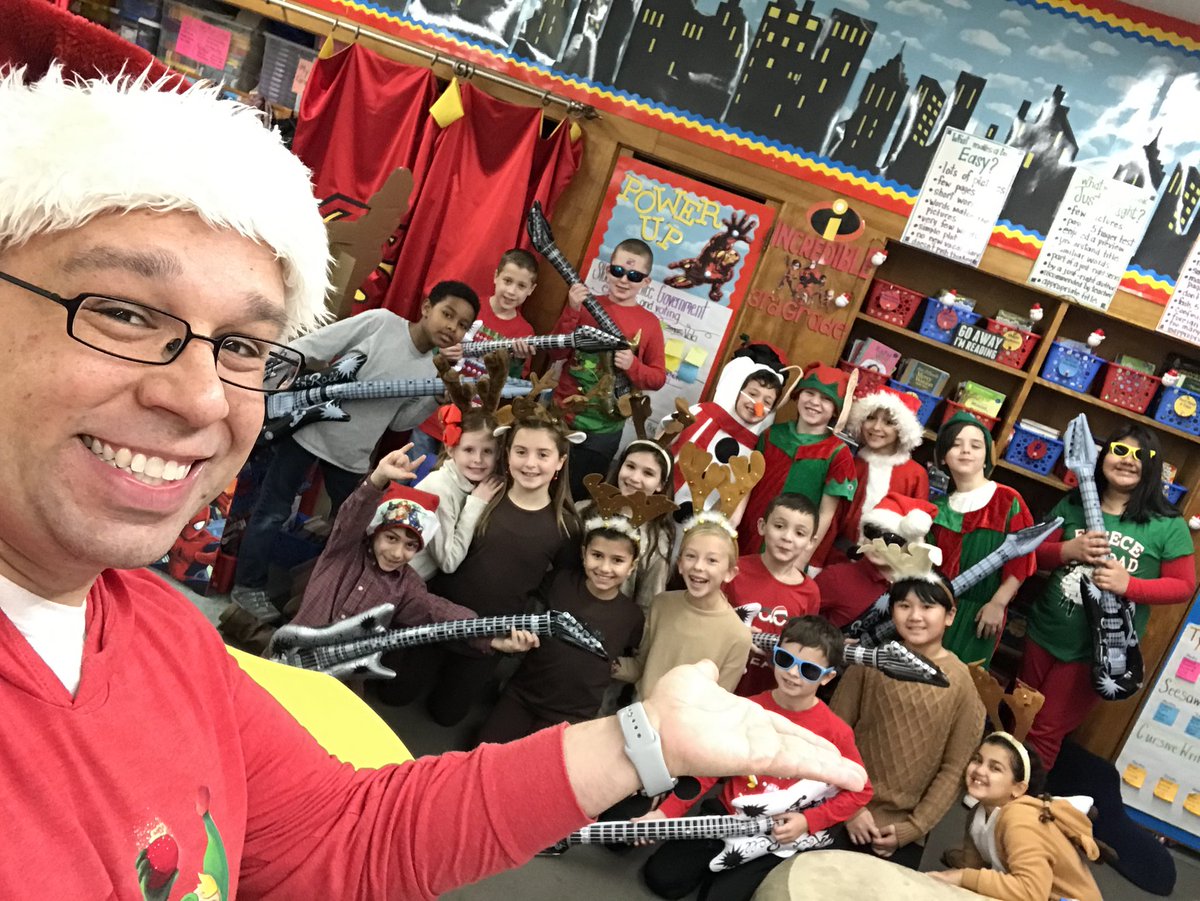 MVS_MrFont's tweet photo. During this unprecedented time in education we need to make sure our focus is on what is best for students. Overwhelming teachers is definitely not best for students. #NumberOnePriority #MyFocusIsMyKids #MVSRoom21 https://t.co/38TES4ilDi