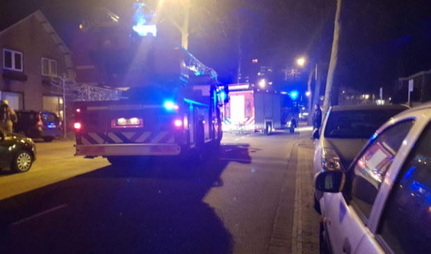 Brandweer rukt uit voor schoorsteenbrand in Gorinchem [GORINCHEM] De brandweer is vrijdagavond 27 maart 2020 uitgerukt naar de Nieuwe Hoven in Gorinchem vanwege een schoorsteenbrand.