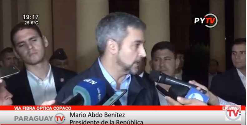 ParaguayTVHD's tweet photo. "Garantizamos el esfuerzo de todos los sectores, nosotros tomamos la decisión de que en Semana Santa nadie se va a mover, vamos a mantener muy rígido la cuarentena" Presidente @MaritoAbdo 

#EnVivo https://t.co/HUvzPrHgDJ https://t.co/lSKplyVJh1