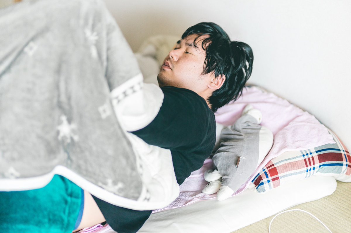 oiseau_bleuuu's tweet photo. このまままた寝た

#coregraphy
#photography
#portrait https://t.co/pUmOAOaiZI