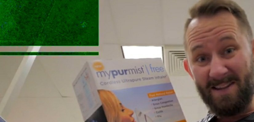 HORNETS998THEBE's tweet photo. Hey @Matthiasiam what's with the green thing in ur video today? Was in a Edited gone wrong or something https://t.co/GU2uVPHGVN