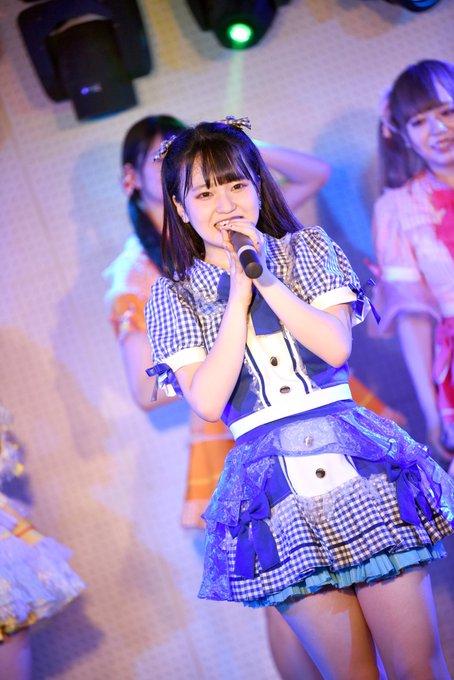 chuLa 渡辺あやの(わたげ)サイン入り等身大タペストリー