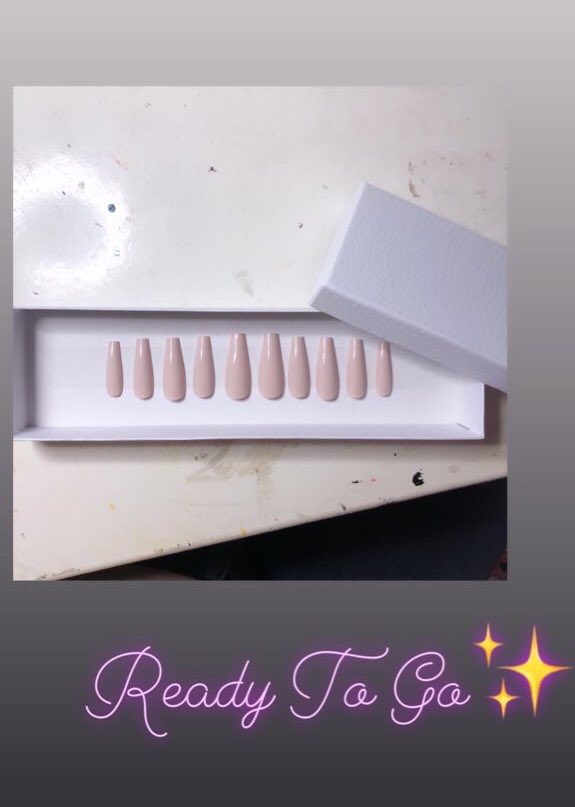 selfmadesets's tweet photo. Plain & Simple⨠#pressonnails #nude #selfmadesets #plainandsimple #glueonnails https://t.co/uXwAJLUrWa