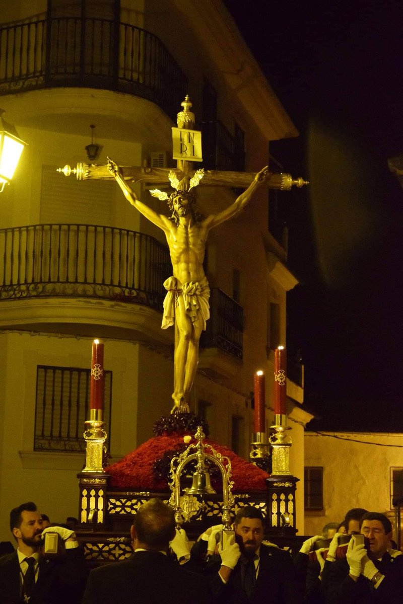 ExpiracionARJ's tweet photo. HOY ES JUEVES SANTO
#BlancoyMorado #SeriosPeroNoTristes #Quédateencasa https://t.co/aF32YgqOtf