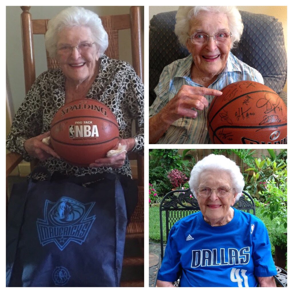 laurawall's tweet photo. She’s a HUGE sports fan, so we need lots of messages to entertain her until sports are back!

@TheEllenShow @ellentube @kellyclarkson @KellyClarksonTV @dallasnews @KHOU @HoustonTexans @HoustonRockets @dallascowboys @dallasmavs @ringer
@mcuban @BillSimmons @espn @swish41 https://t.co/eHmazLiZGl