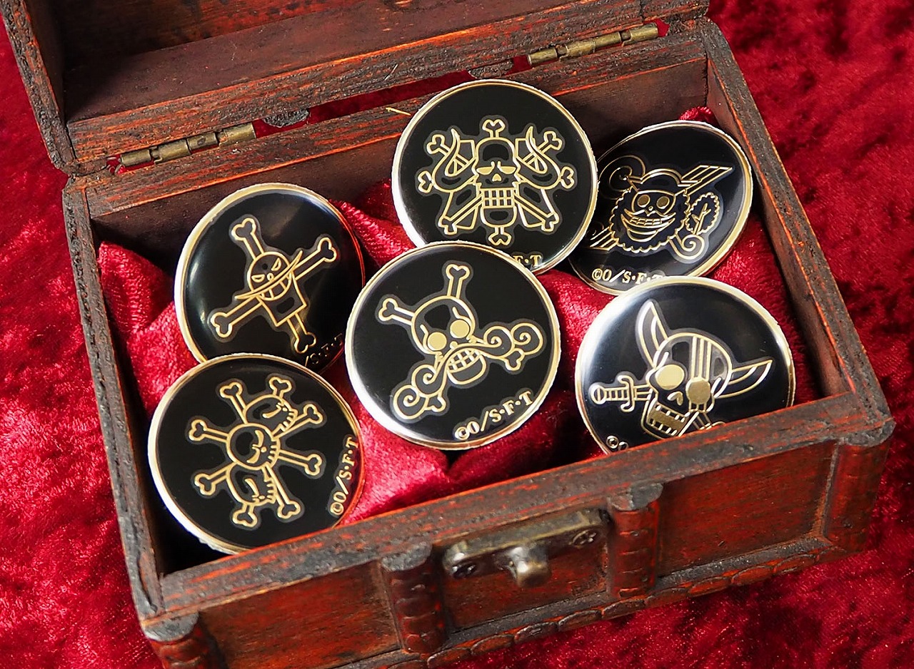 90円 定番キャンバス ☆ワンピース ONEPIECE 麦わらストア メタル エンブレム バッジ 缶バッジ 最悪の世代と麦わらの一味傘下の海賊達 新巨兵海賊団☆ 90円 定番キャンバス ☆ワンピース ONEPIECE 麦わらストア メタル エンブレム バッジ 缶バッジ 最悪の世代と麦わらの一味傘下の海賊達 新巨兵海賊団☆