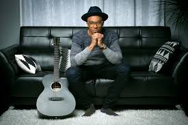 ArtSoulRadio's tweet photo. Looking for good music? Tune in to https://t.co/kWYGOf3K5a now for inspiration! Now playing "Smile" by @jonmcreynolds (Ft. @GrashoviaWilson) #QuarantineLife  #LifeMusic #MakeRoom https://t.co/pfQVV9Py5a