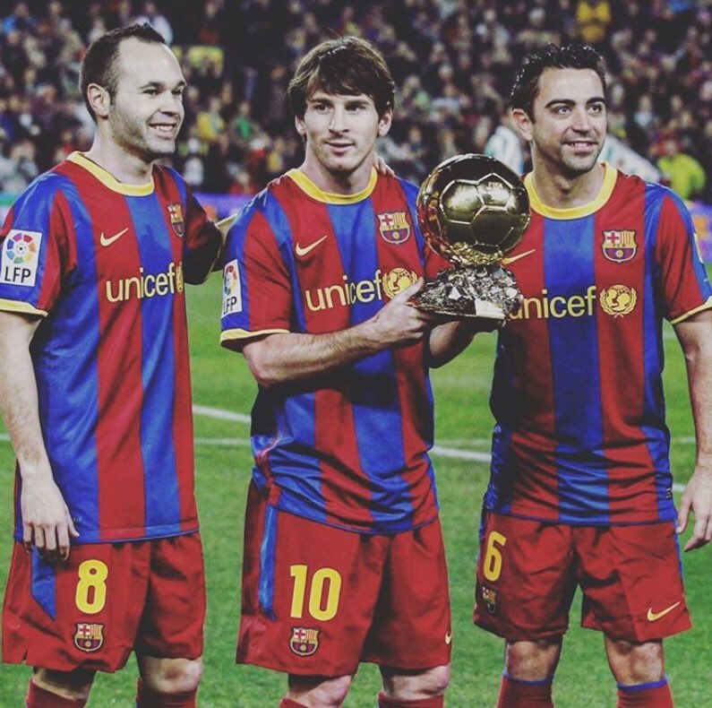 MotivacionesF's tweet photo. Mucho futbol en una sola imagen. https://t.co/jpwcniwxX5