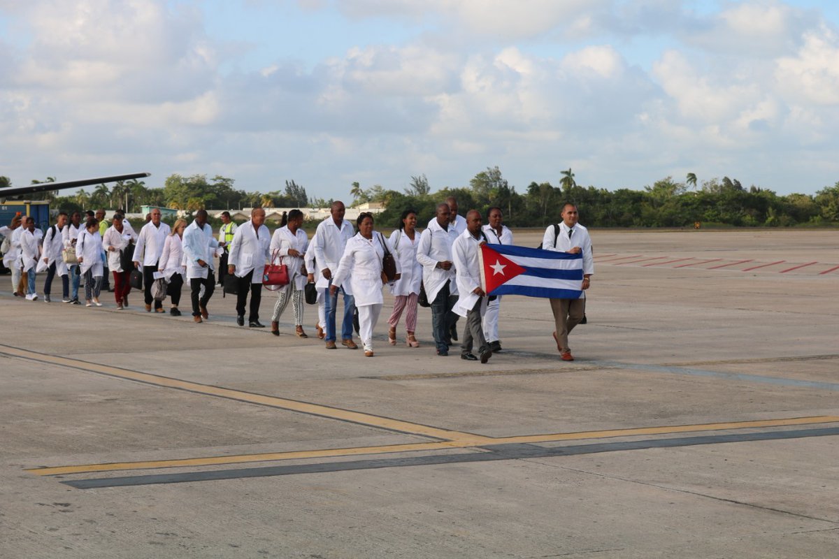 telesurenglish's tweet photo. Cuba in solidarity! ✊🏾

Second group of Cuban doctors arrived in Belize to help combat the #COVID19 pandemic. https://t.co/4msqa4A3mG