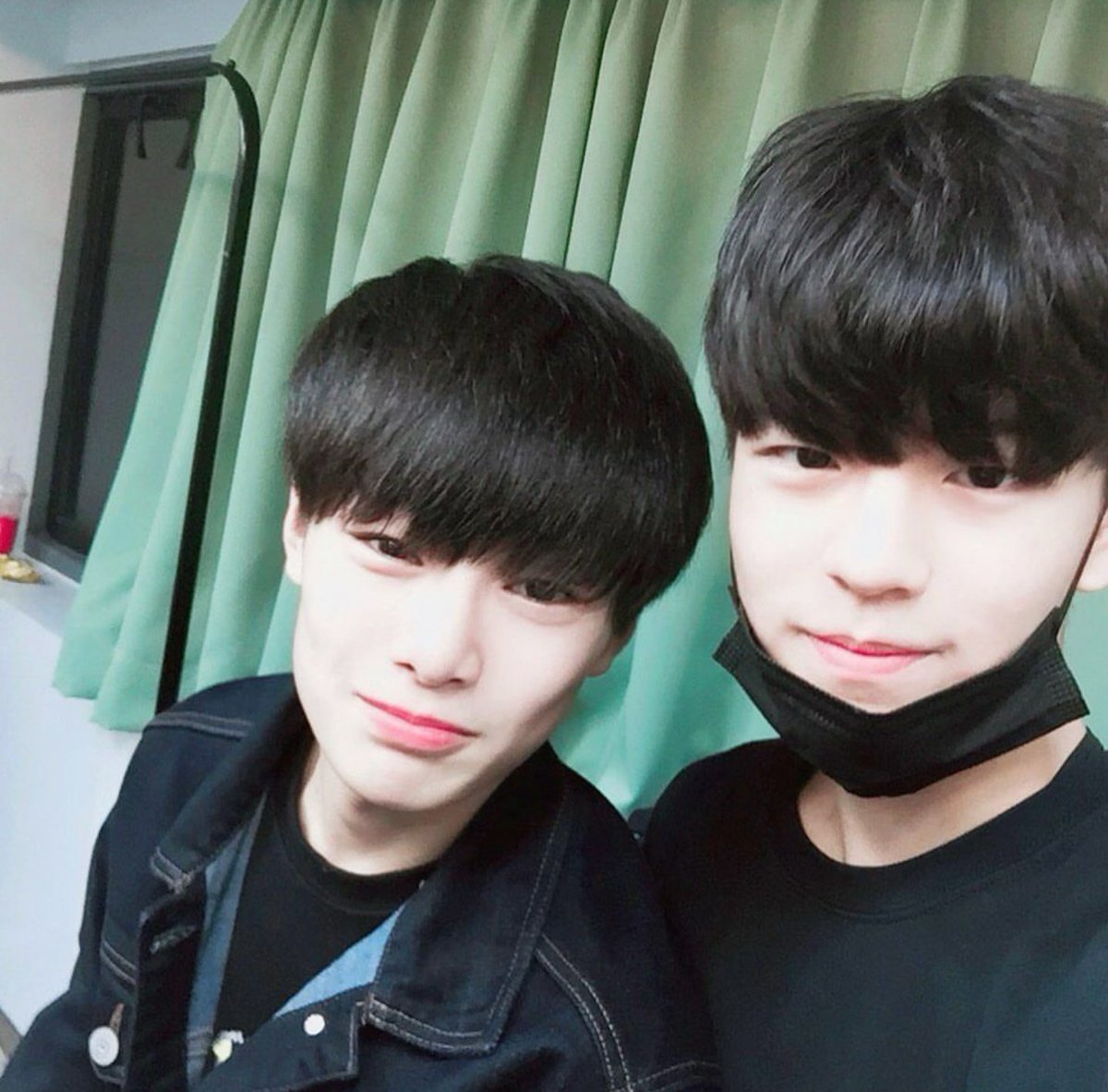 instagram_skz's tweet photo. [20.3.25]
++ https://t.co/V32Hs0x2qc