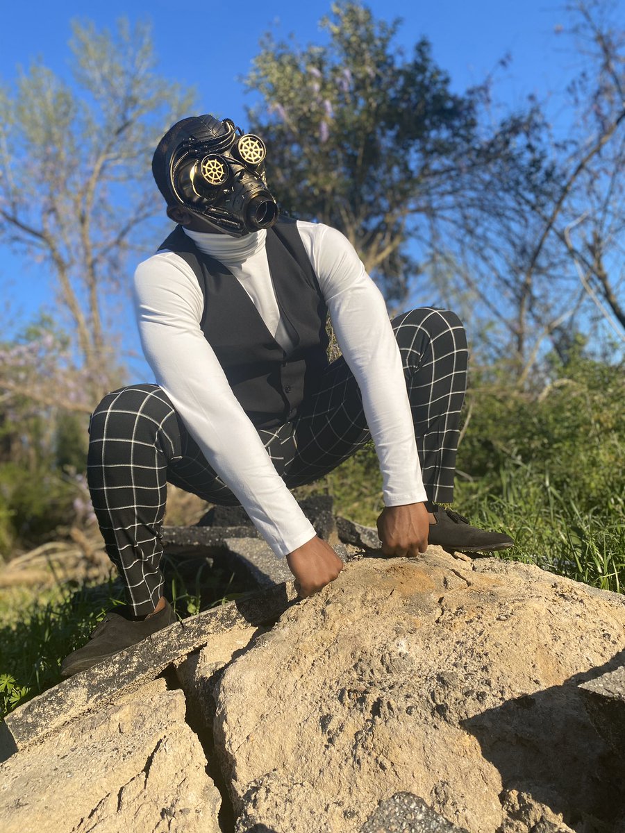 rahsaan_vereen's tweet photo. Can’t just buy a ticket for this train🤙🏾🦍 #LL907⚡️ ΑΦΑ https://t.co/hqiopNWbi1