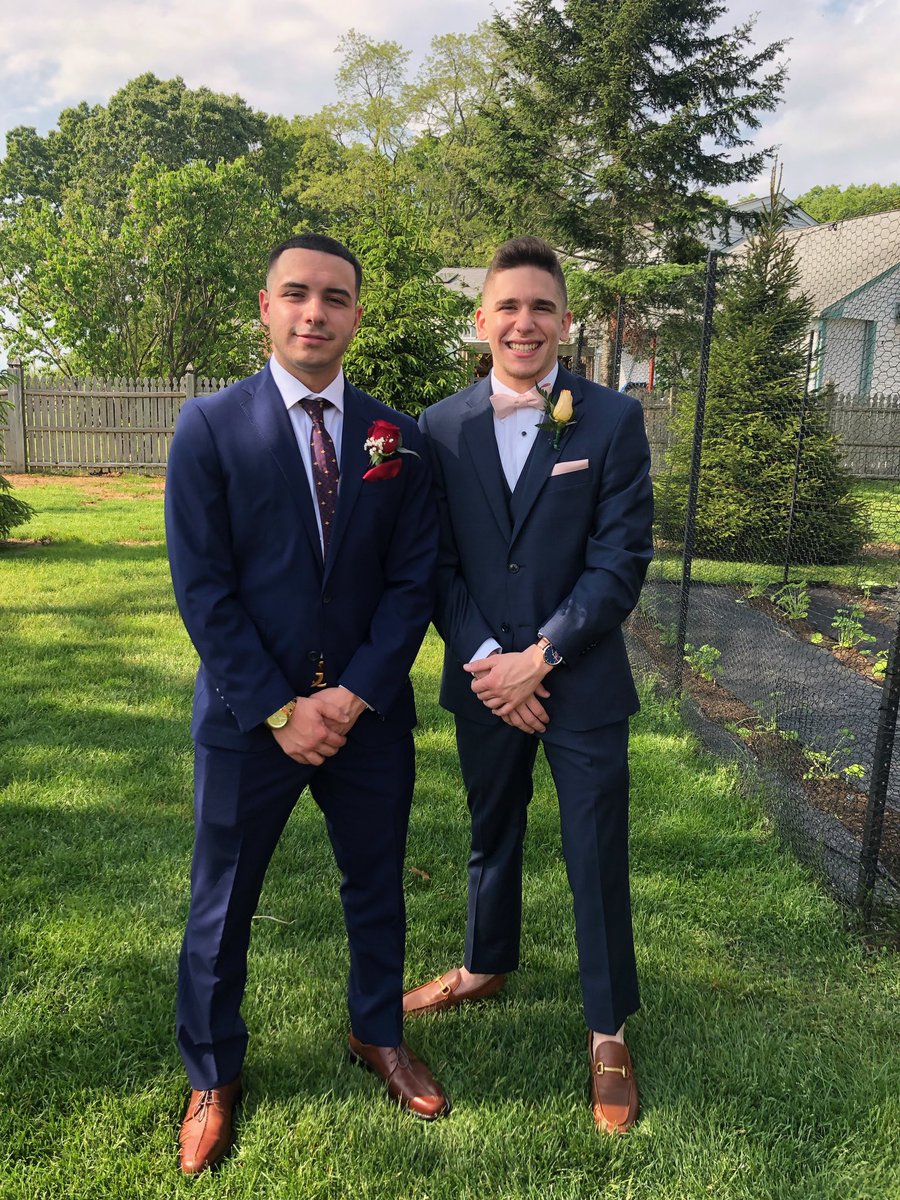 Joaonanie's tweet photo. Rest easy my brothers. Heaven gained two more angels 💙 https://t.co/x5JNG1SgL2