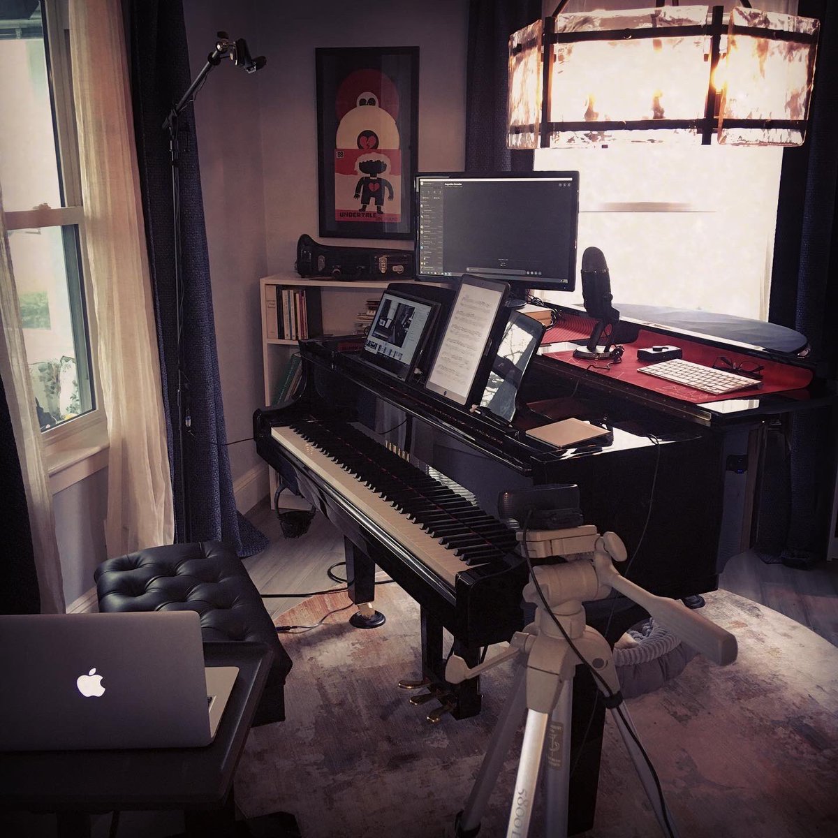 2nd week of remote/online teaching done! These past couple weeks have been strange to say the least, but I’m thankful that I’m able to work and do what I love with all of the technology we have access to. Stay healthy everyone! 🎹 🎵 #Pianist #PianoTeacher