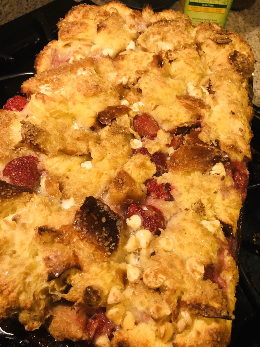 JaymeBeanAuthor's tweet photo. Whipped up #antoniinthekitchen’s white chocolate raspberry challah bread tonight.
#quarantinebaking #IsolationBaking #snacksonsnacks https://t.co/douPZ3IBue