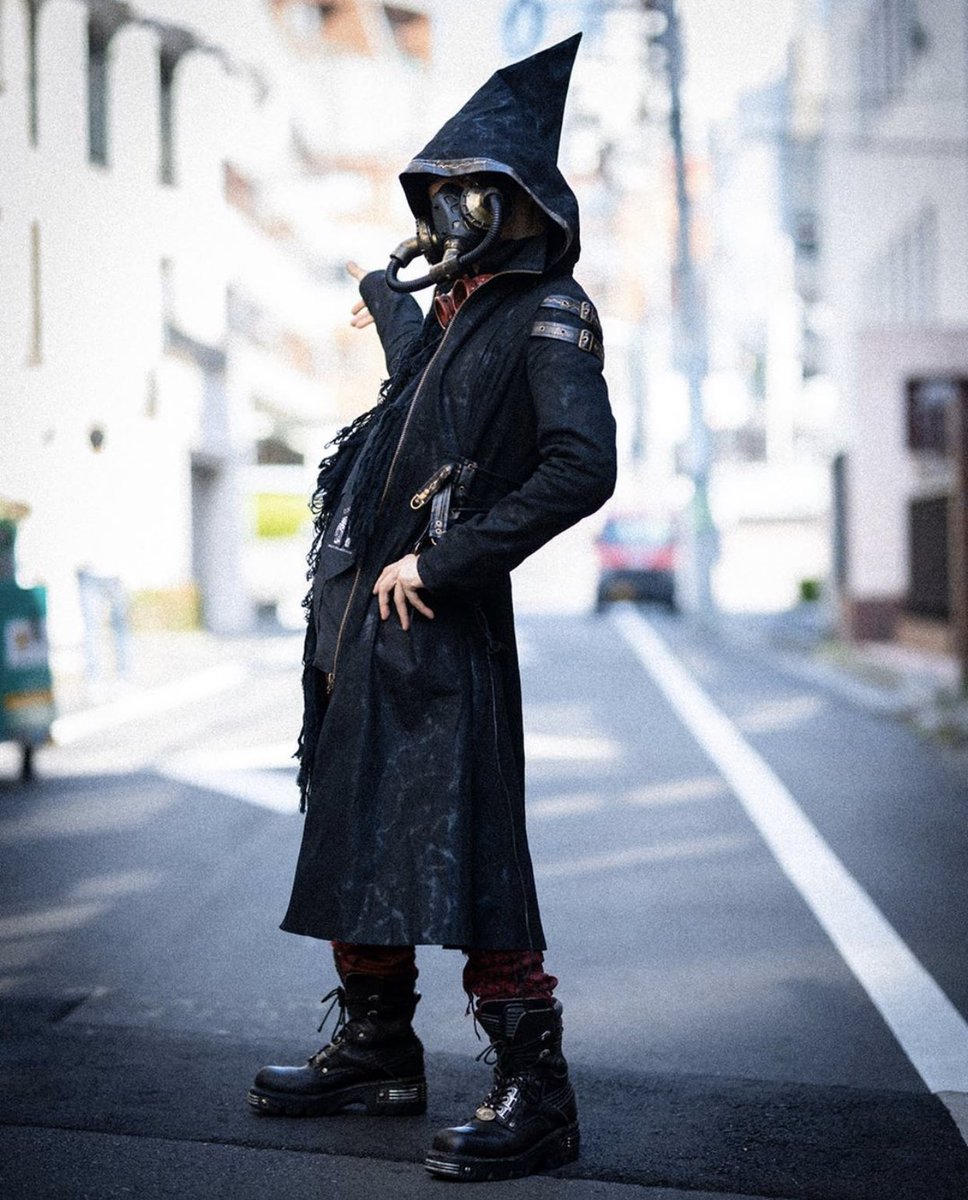 ট ইট র Haruka ガスマスクの人 せめて歩いた気分になっておきます ガスマスクをつけていると道行く外人さんからの人気が3割増になります エアゴシックウォーク