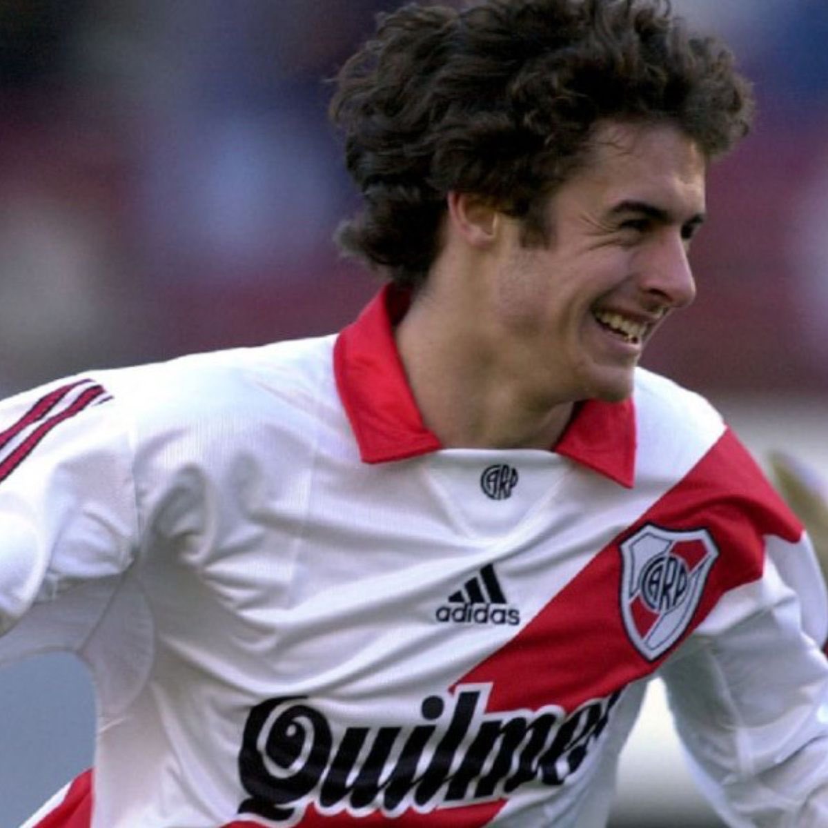 “Me acuerdo de una conversación con Ramón Díaz cuando se fue Marcelo (Gallardo) al Mónaco. Me preguntó si me animaba a ponerme la 10 de River. Me desafió. Heredé la 10 de Gallardo”, ahora PABLO AIMAR en @RiverMtira