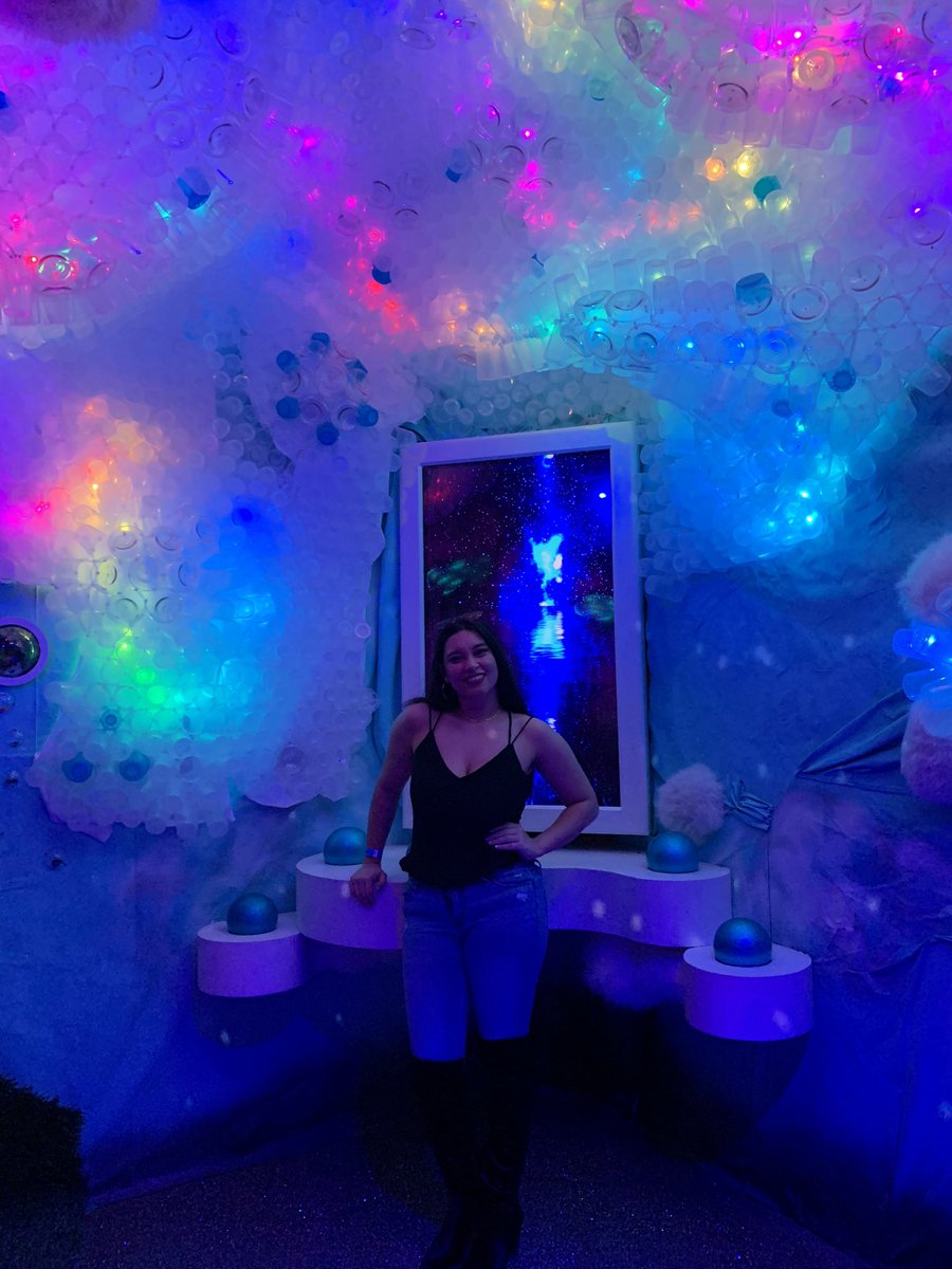 7thinlooks_'s tweet photo. 👹🥵🔞👠♨️ vs 🦋🌙☁️🌃🌀 https://t.co/H1demI8c1U