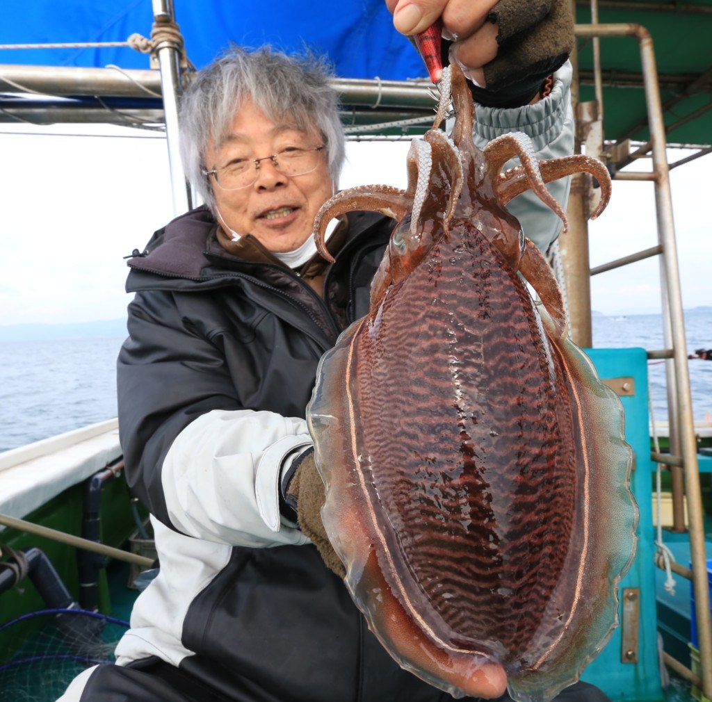 つりそく Com コウイカの当たり年 初心者でも楽しめる春イカ釣りが面白い 和歌山 加太 三邦丸 和歌山 加太 コウイカ イカ 春イカ 船釣り つりそく 釣場速報 T Co Zlcdn3455c つりそく Com コウイカの当たり年 初心者でも楽しめる春イカ釣りが面白い 和歌山 加太 三邦丸 和歌山 加太 コウイカ イカ 春イカ 船釣り つりそく 釣場速報 T Co Zlcdn3455c
