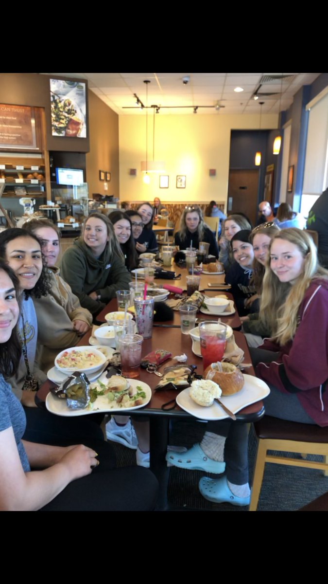 <a href="/sarclemmons/">Sarah Clemmons</a> <a href="/rosemariaa2719/">Rosie Anguiano</a> <a href="/whiplash_06/">Bailey Thompson</a> @sydneyhillmer <a href="/BreAnnaDroge01/">BreAnna Droge</a> Missing these seniors and our season!!